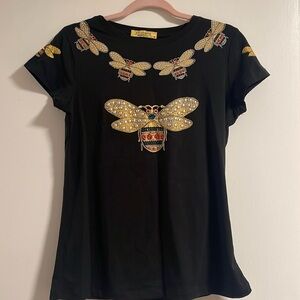 NWOT Bees T-Shirt Size M